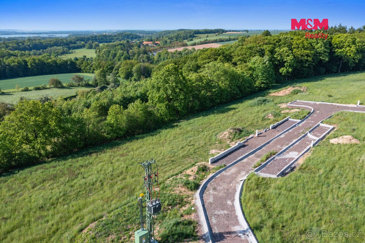 Prodej pozemku k bydlení, 1547 m², Žernov, ul. Žernov