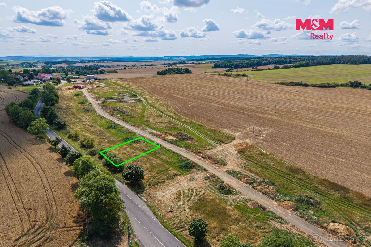 Prodej pozemku, 850 m², Narysov