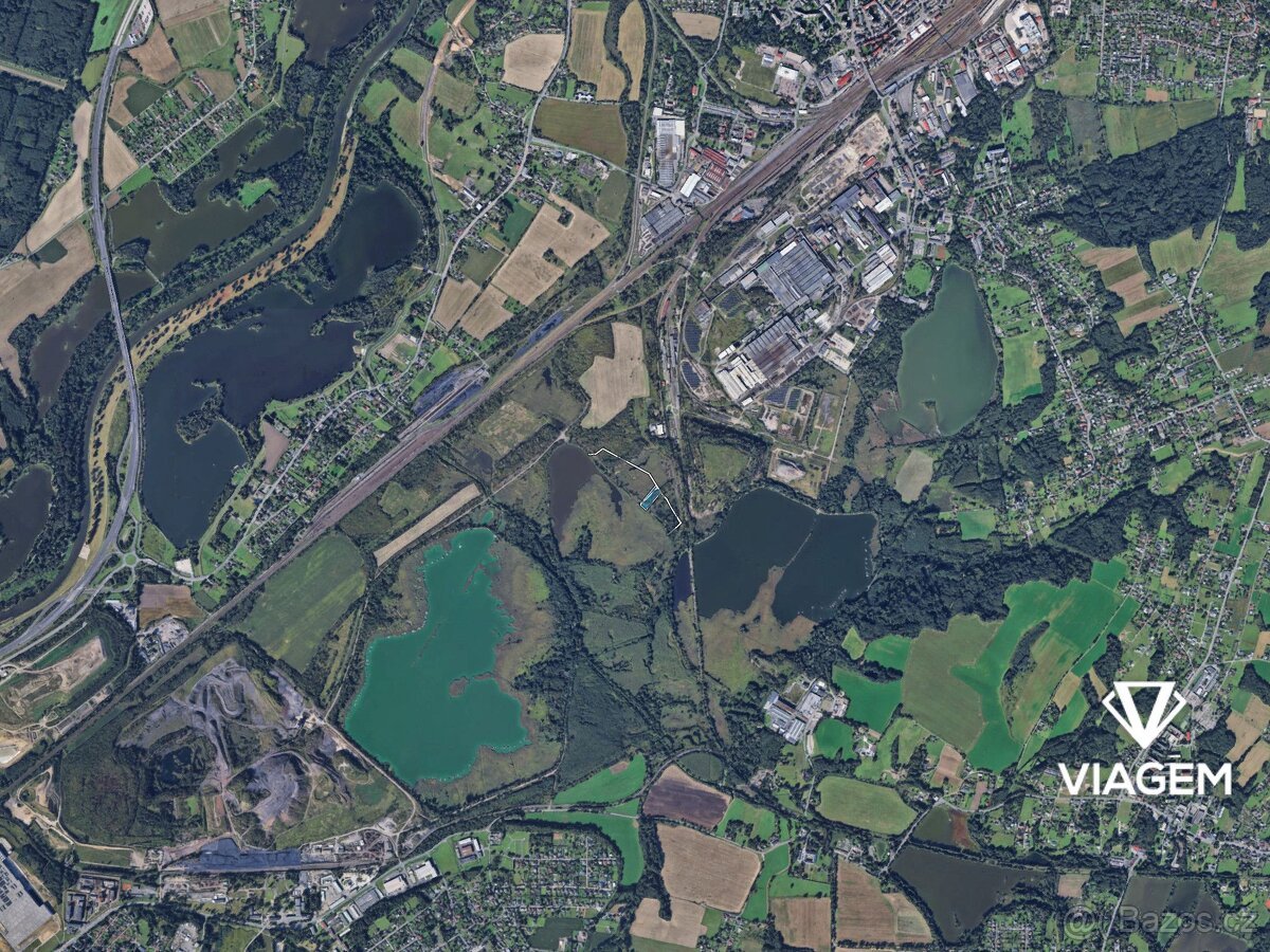 Pole 7 271 m², Podíl 25 % o výměře 1 217 m²