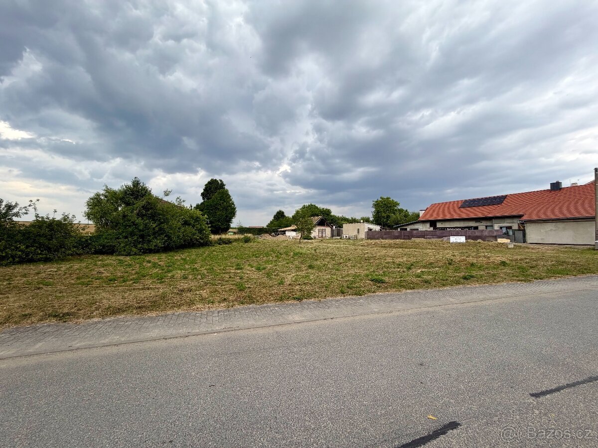 Prodej stavebního pozemku 1 477 m² – Šašovice u Želetavy
