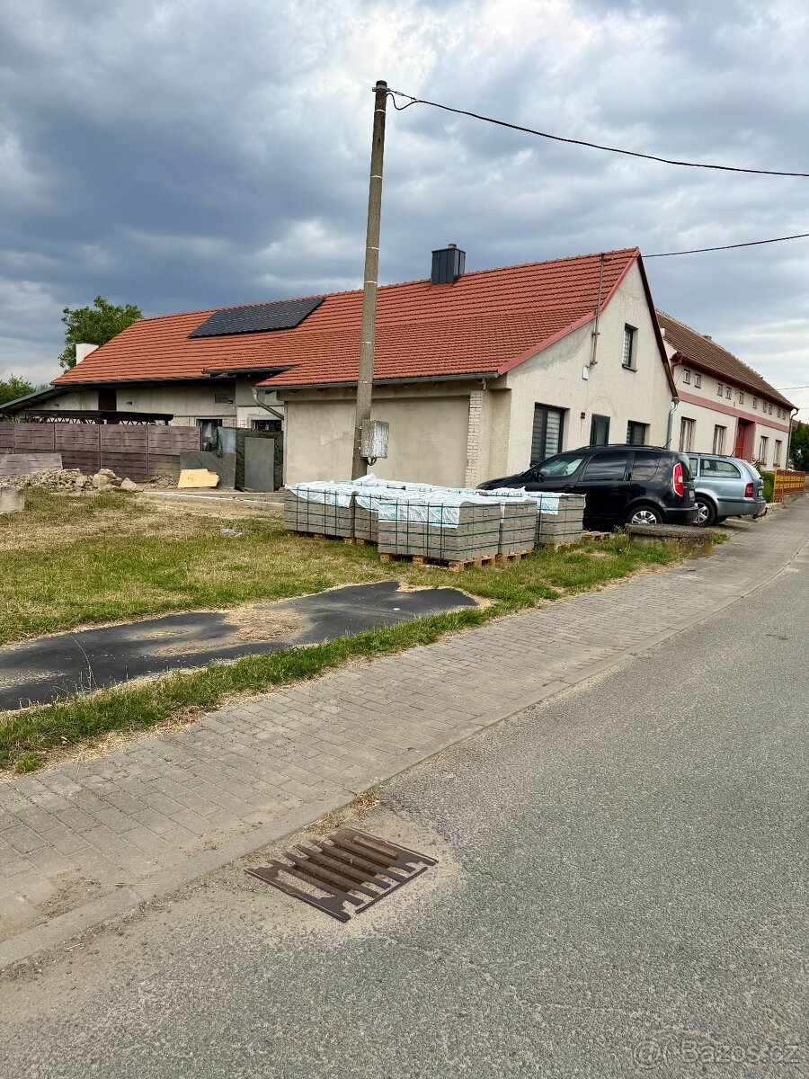 Prodej stavebního pozemku 1 477 m² – Šašovice u Želetavy