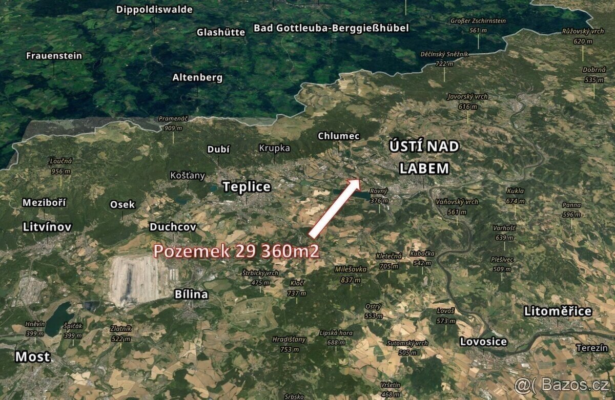 Prodám pozemek u dálnice D8, 29 360m2, cena 238Kč/m2