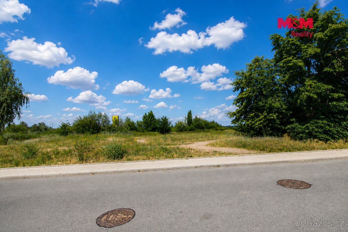Prodej komerčního pozemku, 3604 m², Praha - Horní Měcholupy