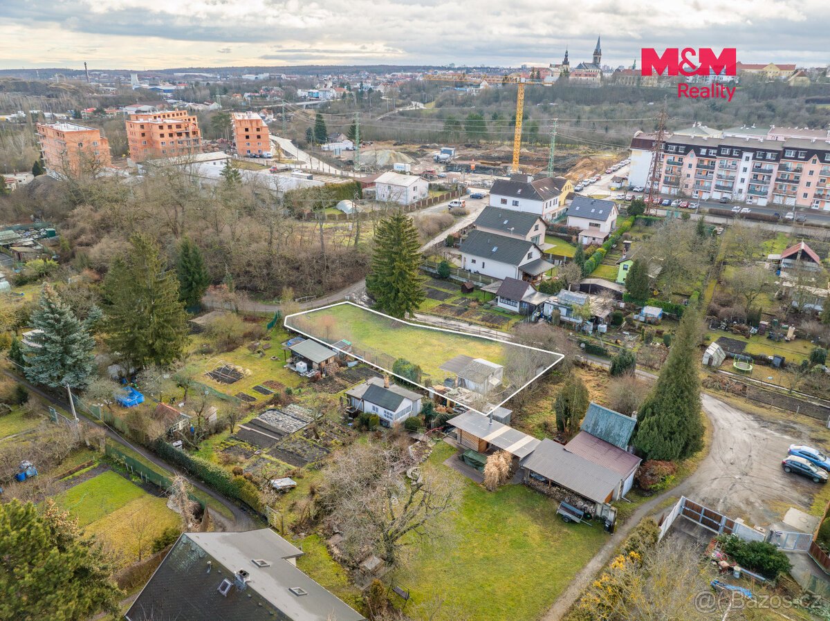 Prodej pozemku k bydlení, 702 m², Kladno, ul. Lesík