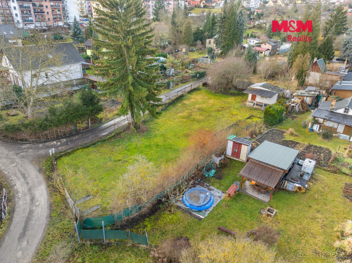 Prodej pozemku k bydlení, 702 m², Kladno, ul. Lesík