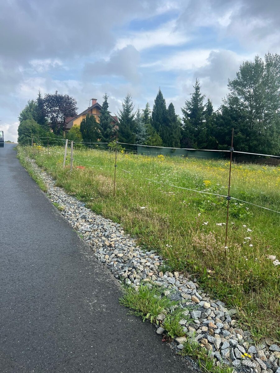 Kunice u Říčan - pozemek na výstavbu RD 1180 m2