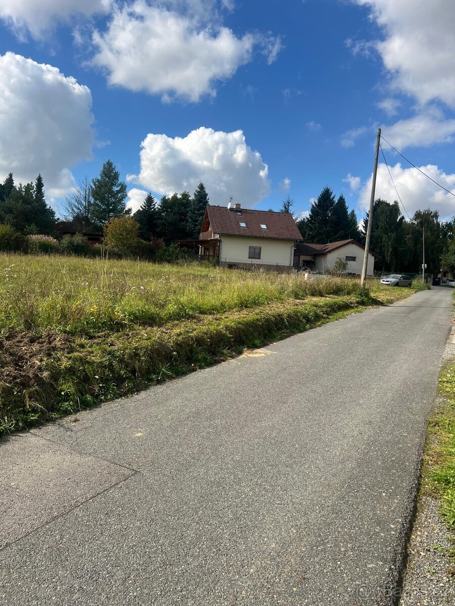 Kunice u Říčan - pozemek na výstavbu RD 1180 m2