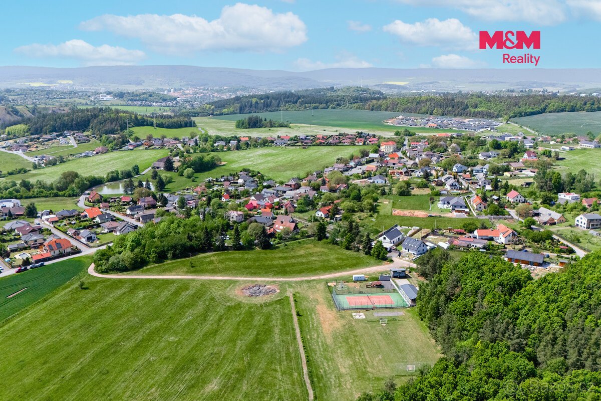 Prodej pozemku, 952 m², Háje