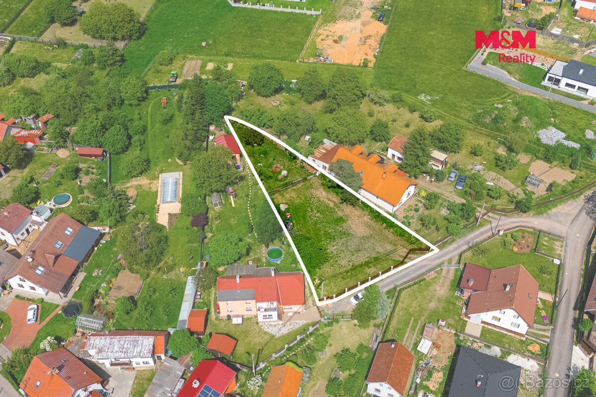 Prodej pozemku, 952 m², Háje