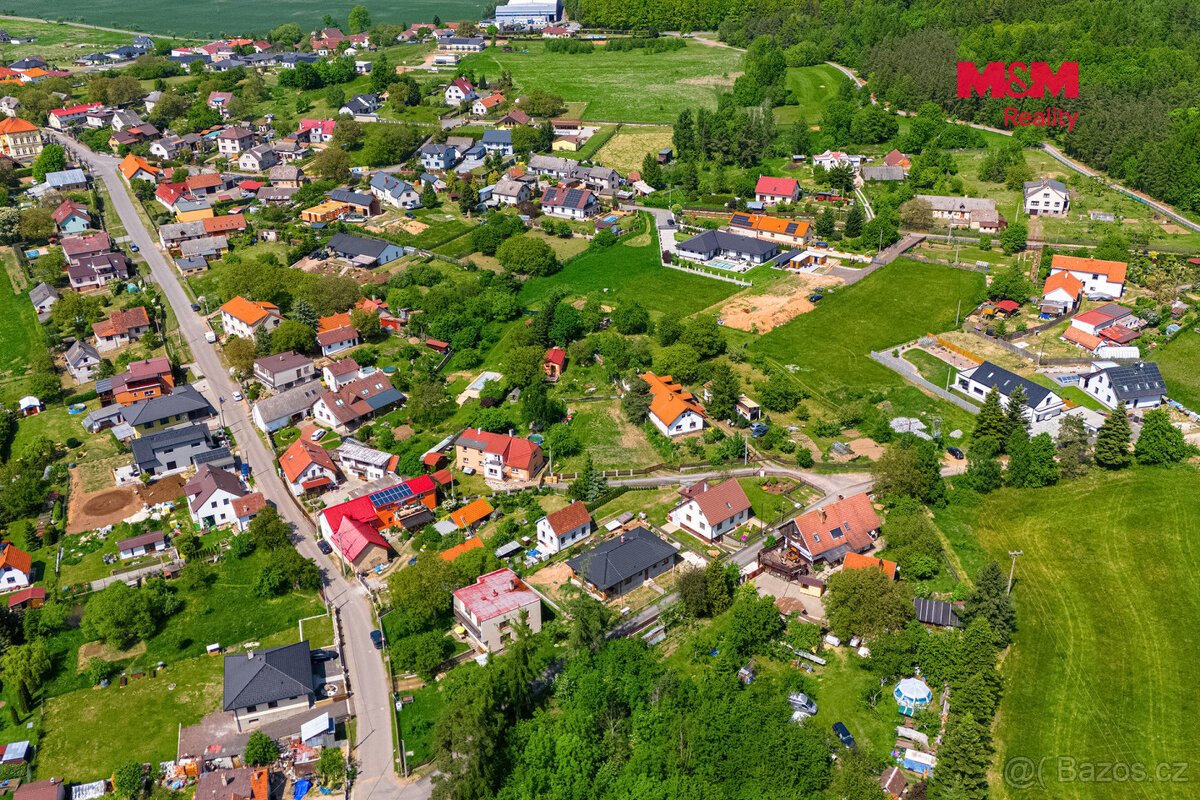 Prodej pozemku, 952 m², Háje