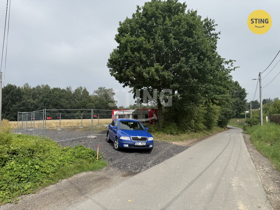 Prodej stavebního pozemku o výměře 1099 m2, obec Boh, 136254