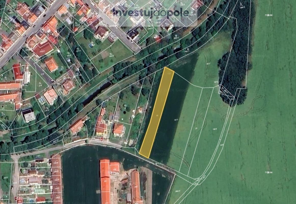 Prodej podílu 1/6 stavebního pozemku 1 645 m², Dobřichov