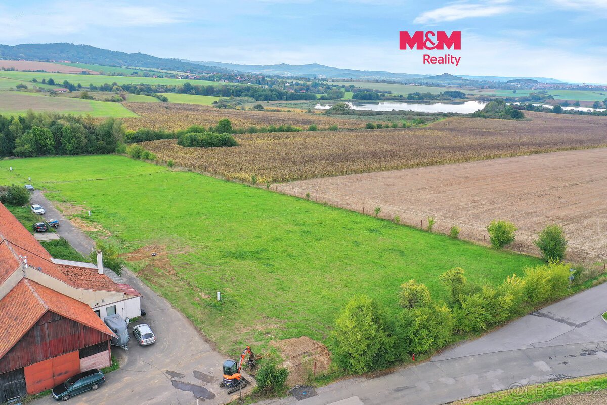 Prodej pozemku k bydlení, 1203 m², Ostružno