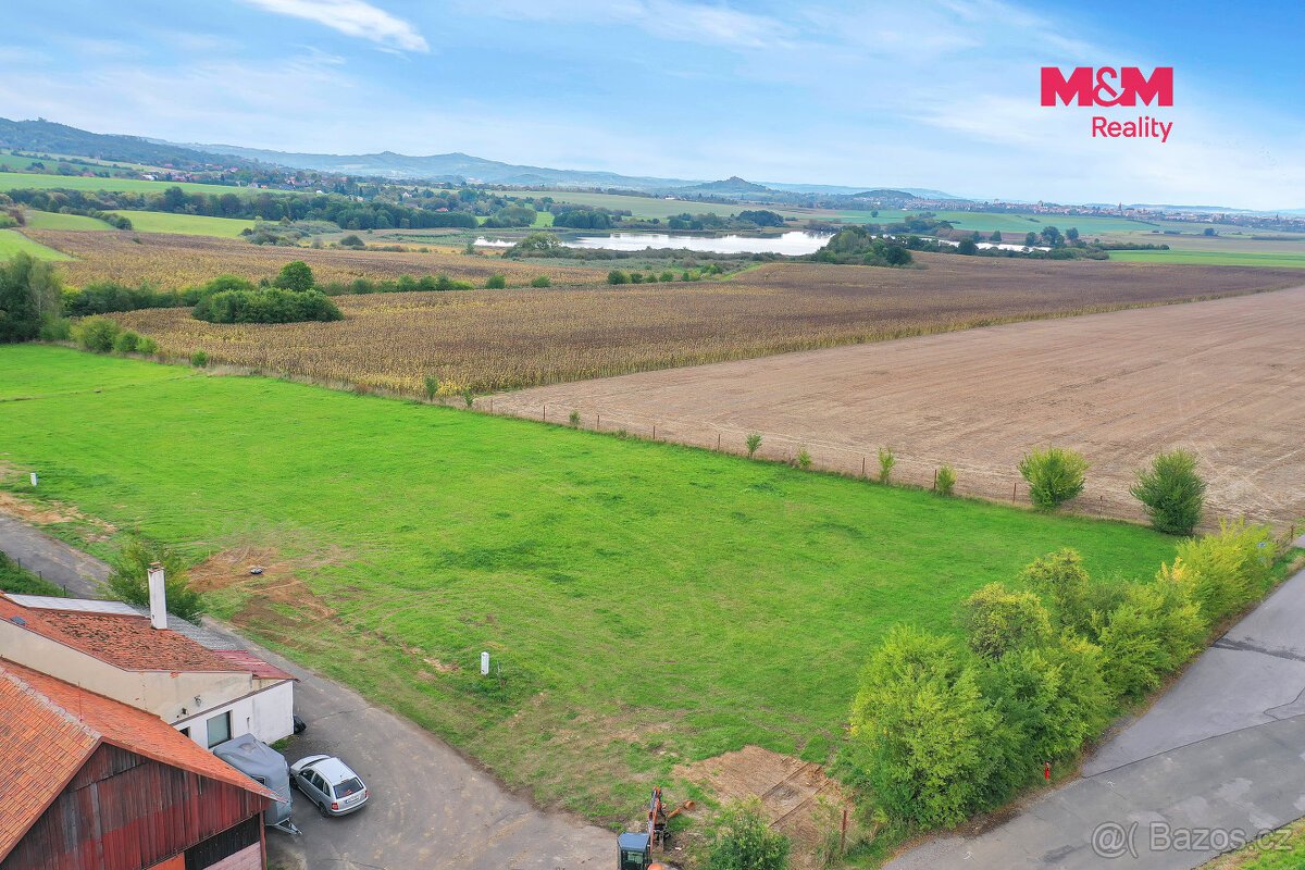 Prodej pozemku k bydlení, 1203 m², Ostružno