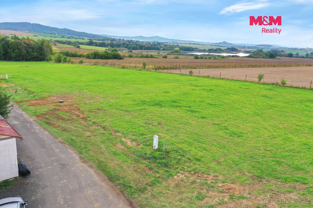 Prodej pozemku k bydlení, 1203 m², Ostružno