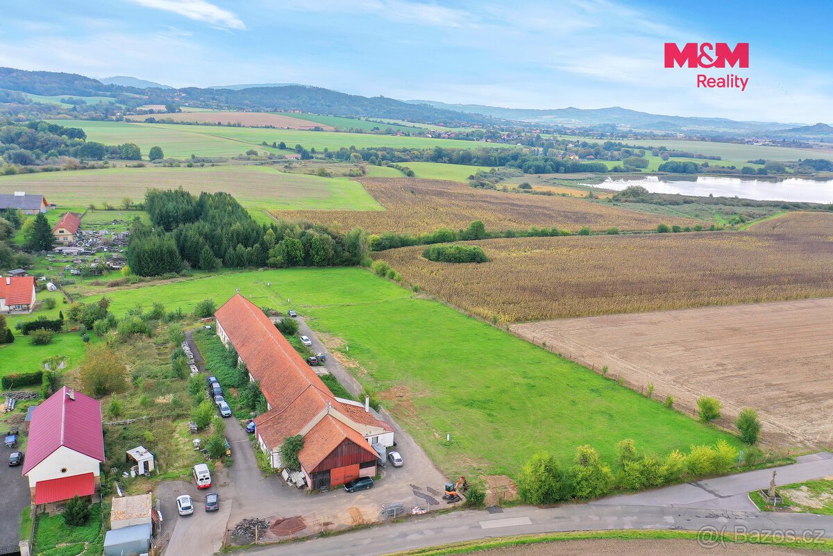 Prodej pozemku k bydlení, 1211 m², Ostružno