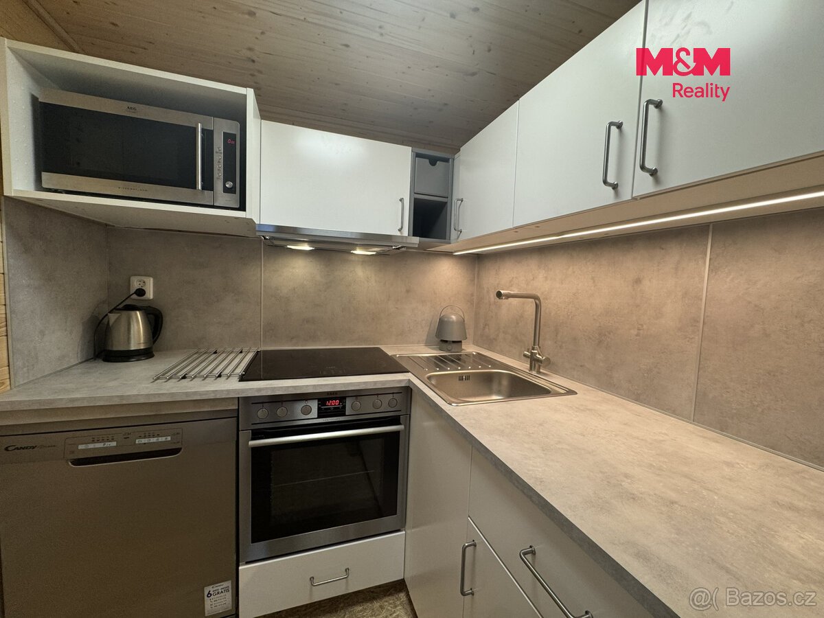 Prodej pozemku k bydlení, 1319 m², Seč, ul. Čáslavská