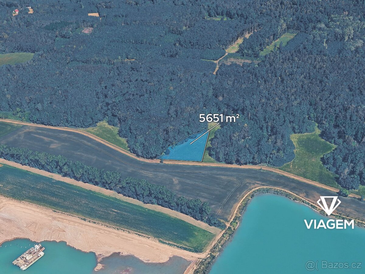 Pole 5 651 m², Podíl 33 % o výměře 1 884 m²