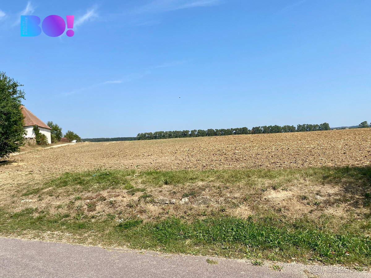 Prodej stavebního pozemku, 1900 m², Zvěrkovice, okres Třebíč