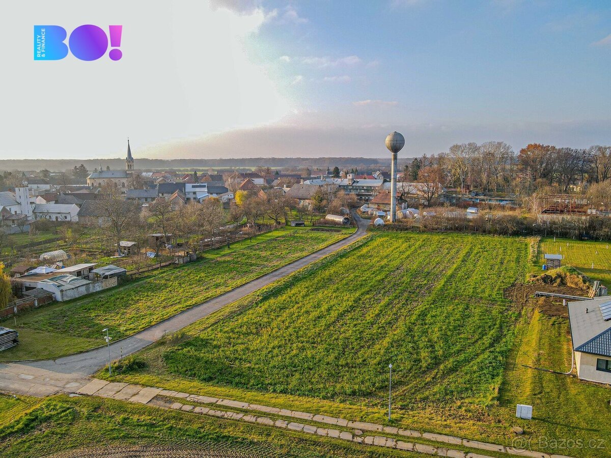 Prodej stavebního pozemku 4329 m², Kyselovice