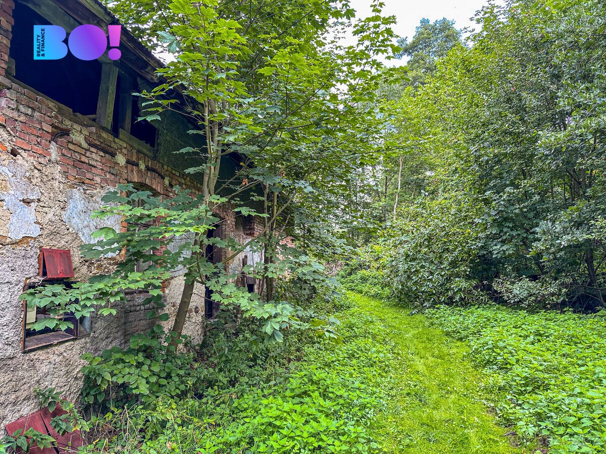 Prodej pozemku pro bydlení 3959 m², Skuhrov