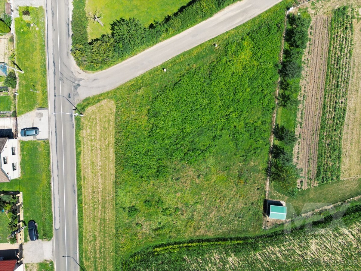 Stavební pozemek v klidné lokalitě Starých Nechanic