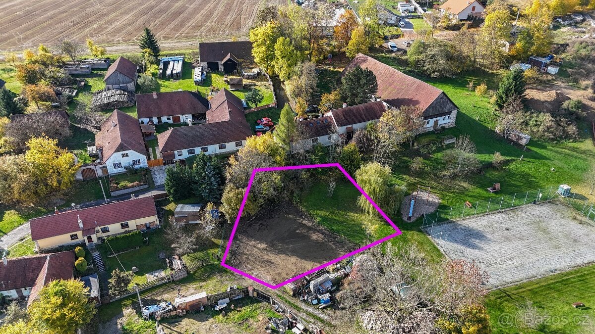 STAVÍTE HNED – Pozemek připravený k okamžitému využití