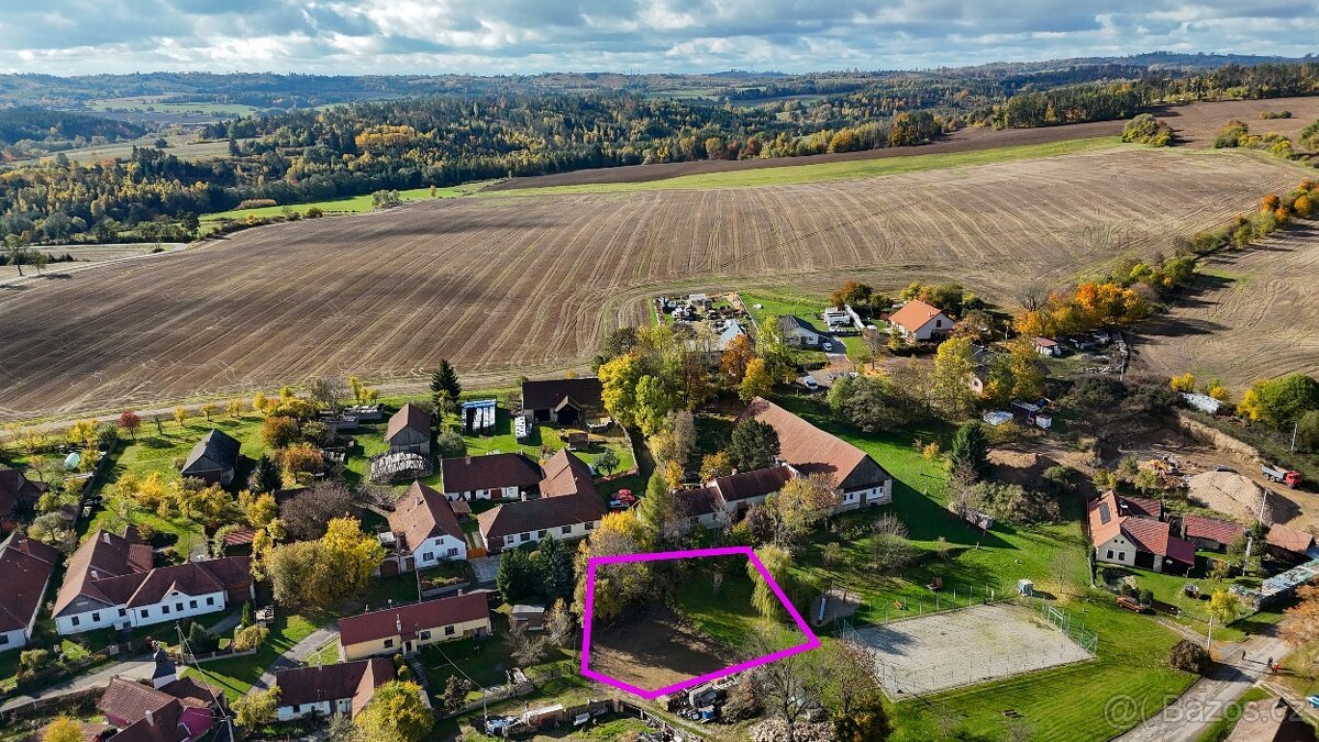 STAVÍTE HNED – Pozemek připravený k okamžitému využití