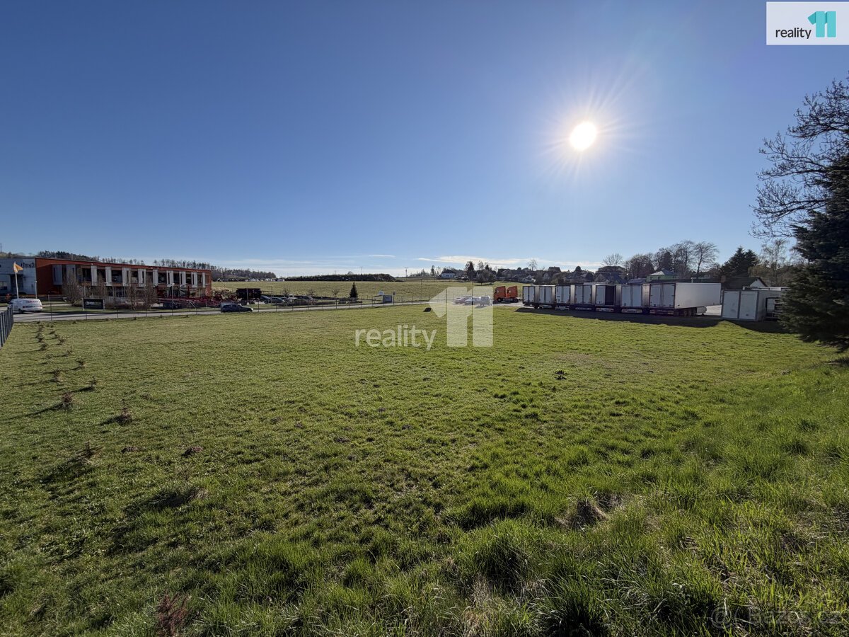 Prodej pozemku o ploše 2 833 m² určený k budoucí výstavbě v 