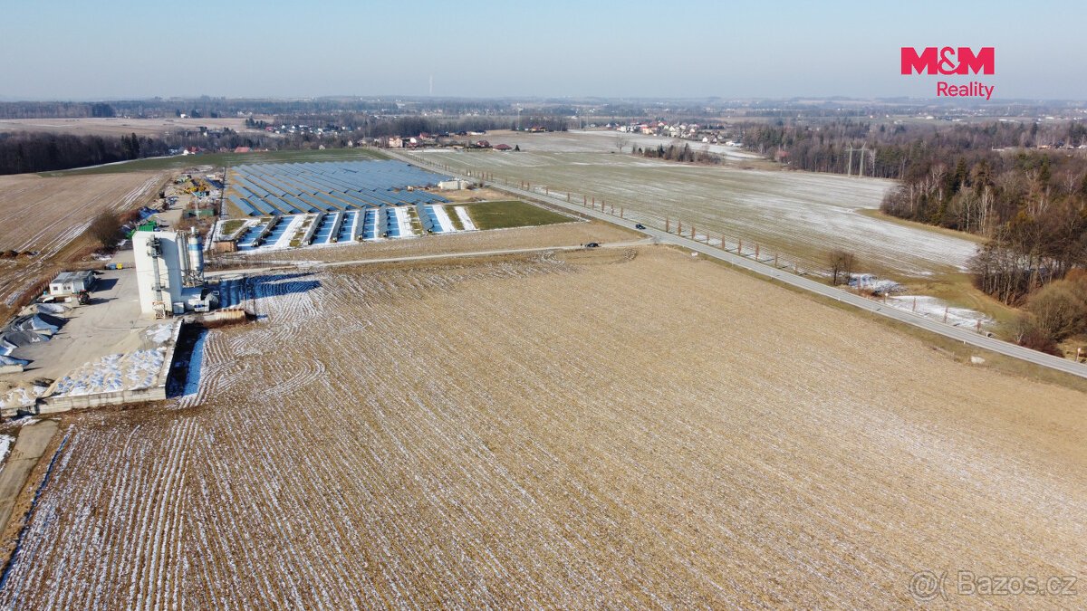 Prodej Komerčního pozemku v obci Vojkovice, 4.652m2