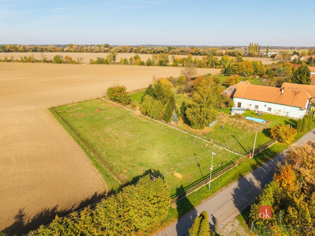 Prodej, pozemky/bydlení, 700 m2, Škudly, Přelouč, Pardubice 