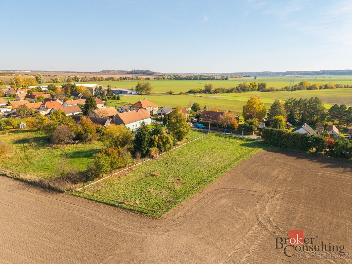 Prodej, pozemky/bydlení, 700 m2, Škudly, Přelouč, Pardubice 