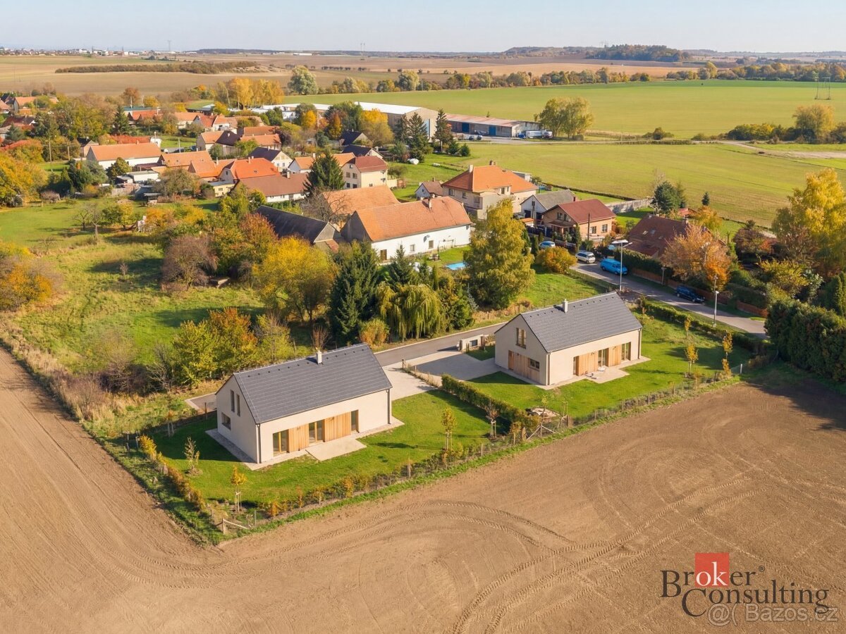 Prodej, pozemky/bydlení, 700 m2, Škudly, Přelouč, Pardubice 