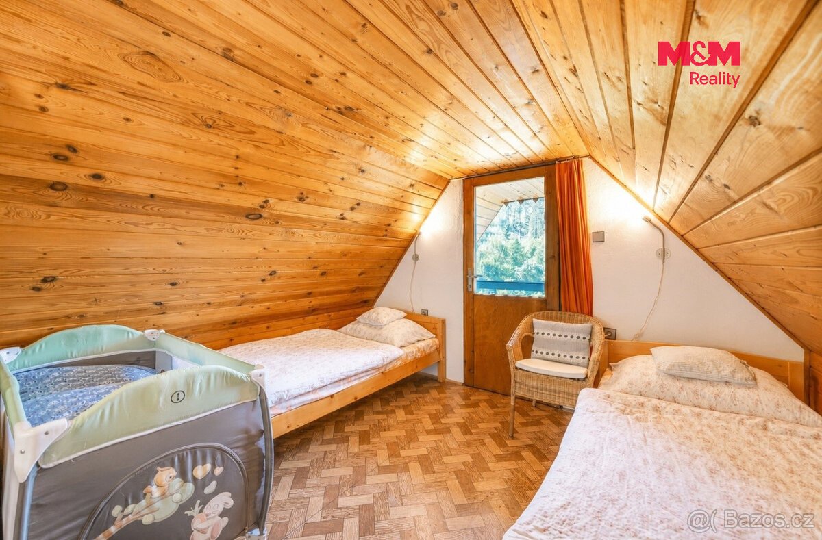 Prodej pozemku k bydlení, 1946 m², s chatou, Šternberk
