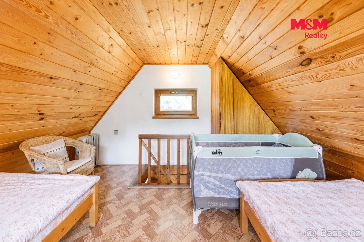 Prodej pozemku k bydlení, 1946 m², s chatou, Šternberk