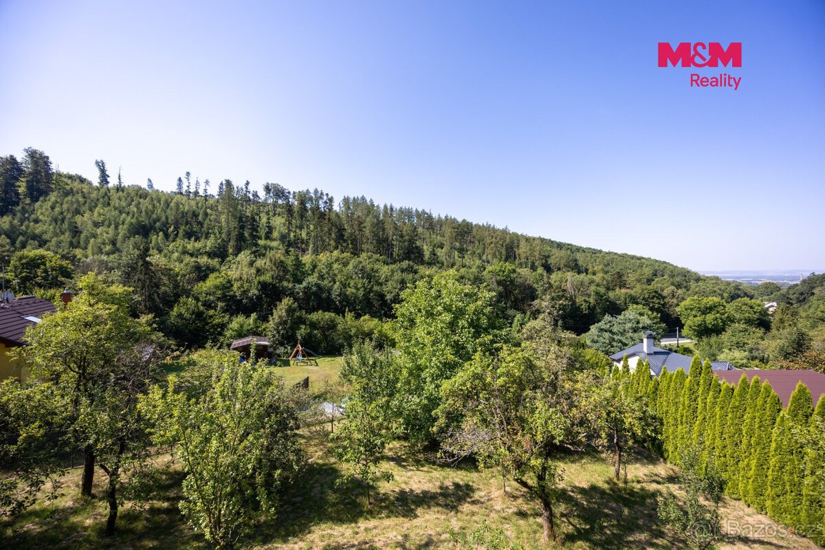 Prodej pozemku k bydlení, 1946 m², s chatou, Šternberk