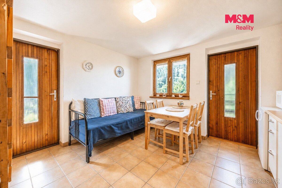 Prodej pozemku k bydlení, 1946 m², s chatou, Šternberk