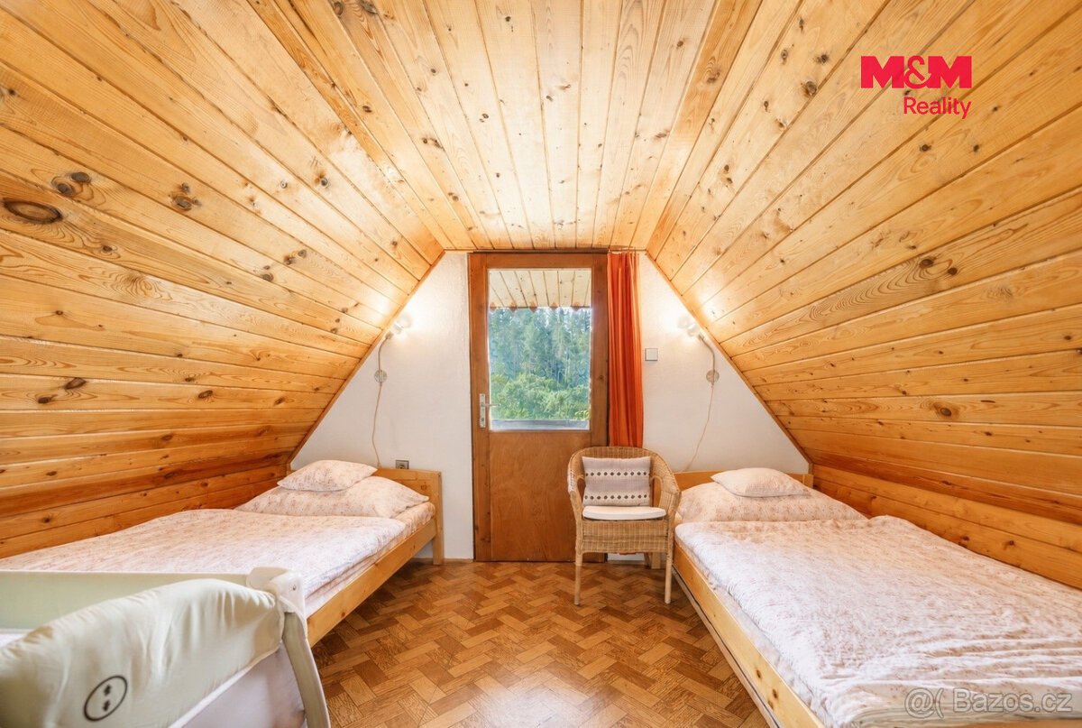 Prodej pozemku k bydlení, 1946 m², s chatou, Šternberk
