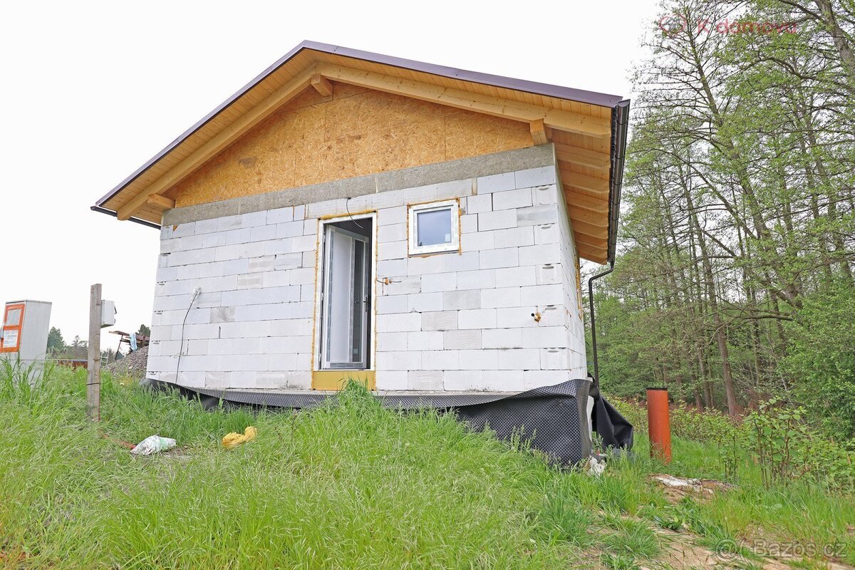 Prodej stavebního pozemku 1.604 m2, Přespolní, Orlová