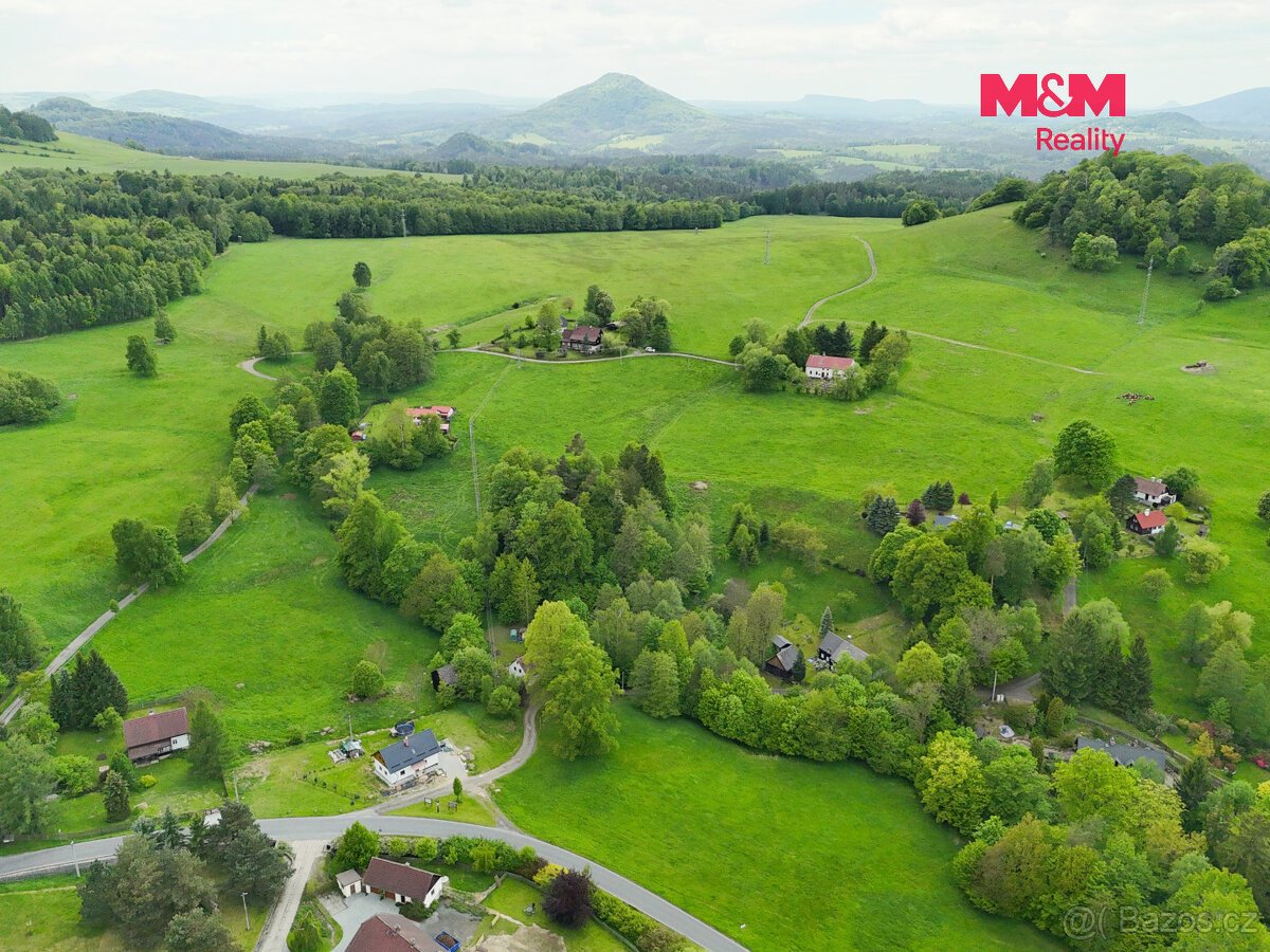 Prodej pozemku k bydlení, 1823 m², Kunratice