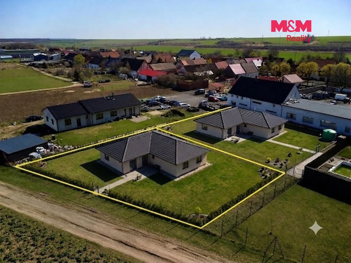 Prodej pozemku k bydlení, 832 m², Droužkovice