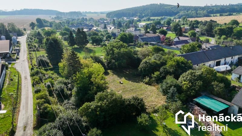 Prodej stavebního pozemku Podolí u Bouzova