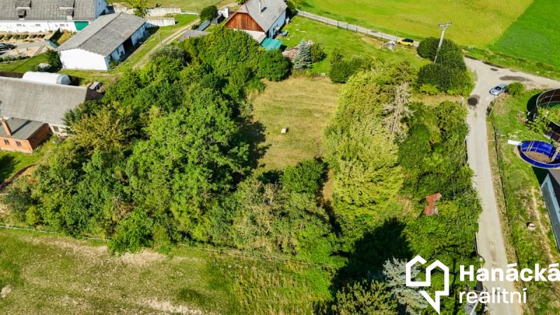 Prodej stavebního pozemku Podolí u Bouzova