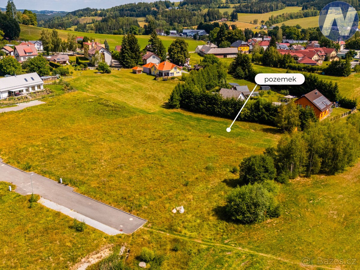 Prodej zasíťovaného stavebního pozemku 1 563 m² - Zdíkov, Šu