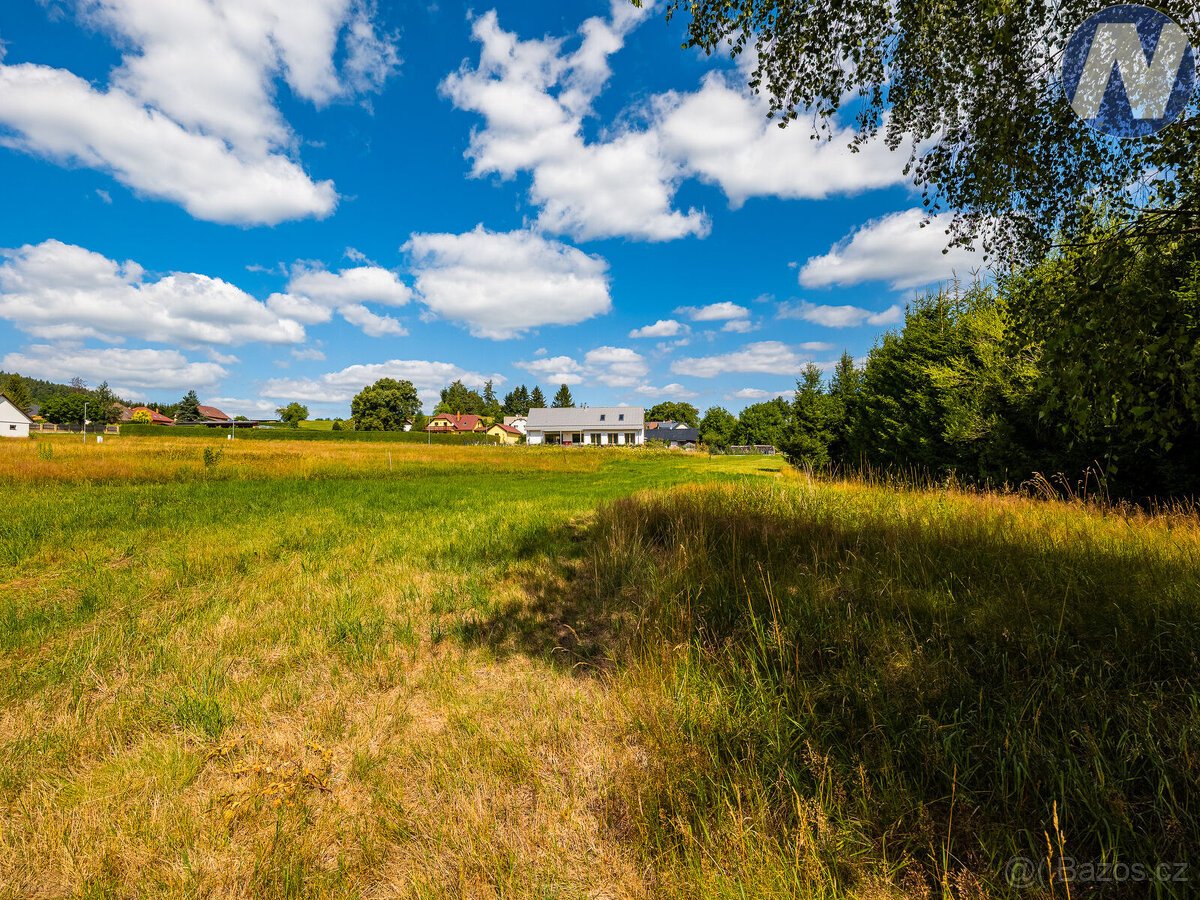 Prodej zasíťovaného stavebního pozemku 1 563 m² - Zdíkov, Šu