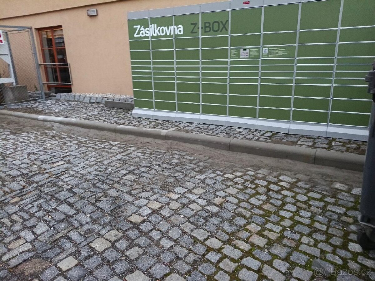 Pronajmu komerční pozemek vhodný na BOX