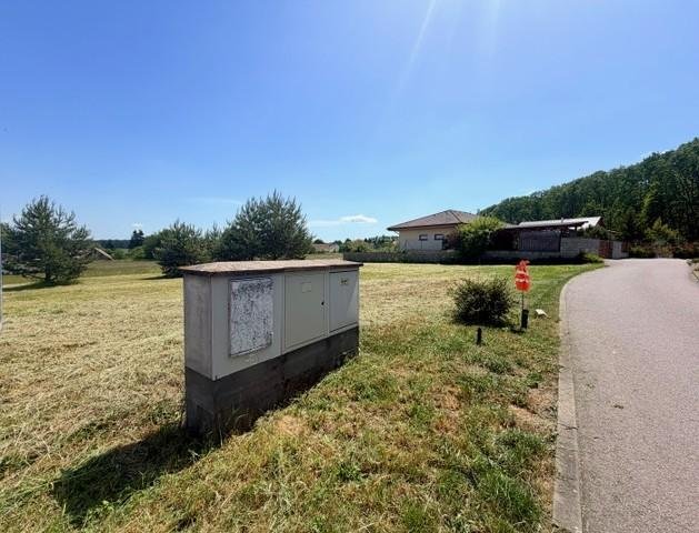 Stavební pozemek 1454 m2, Holičky - Morašice, okres Chrudim