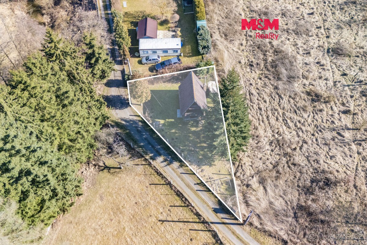 Prodej pozemku k bydlení, 305 m², Chrást