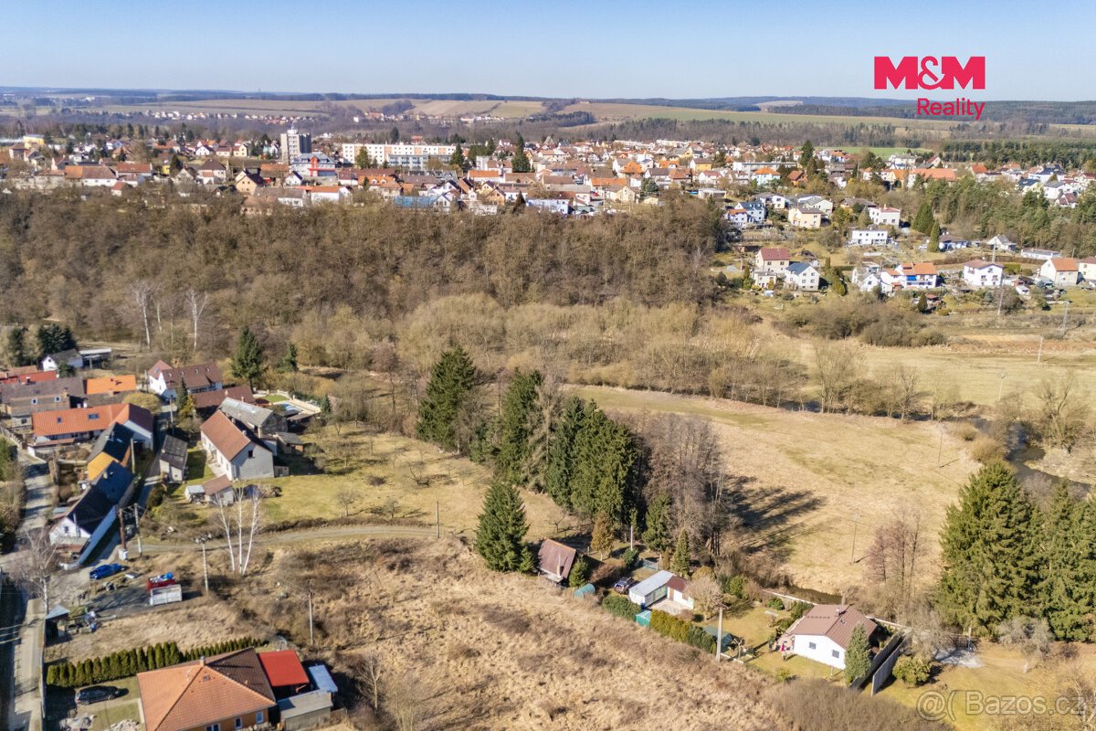 Prodej pozemku k bydlení, 305 m², Chrást