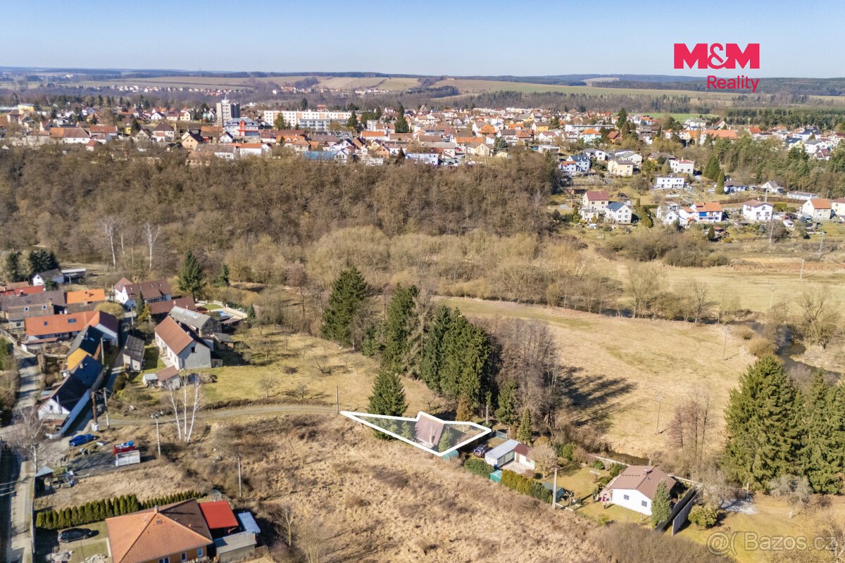 Prodej pozemku k bydlení, 305 m², Chrást